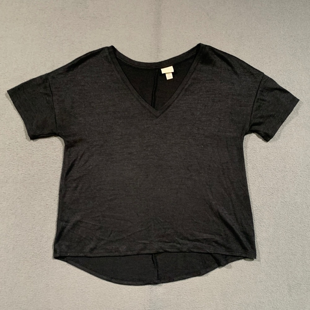 A New Day V-Neck T-Shirt Womens Size M Black Short Sleeve High-Low Basic Tee